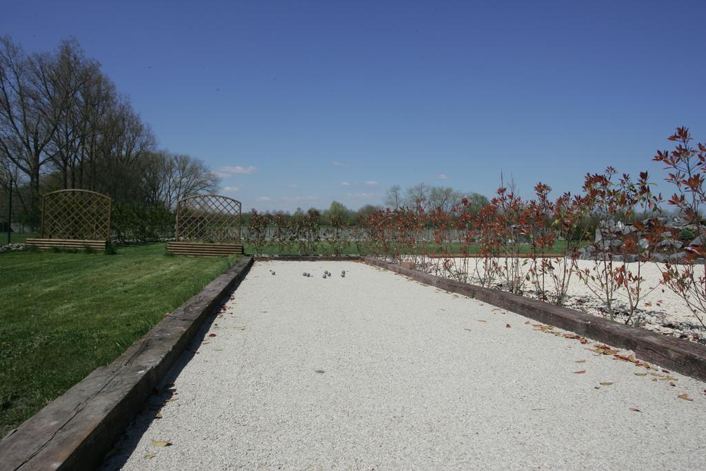 Aux Charmes De La Campagne Villa Hautrage Buitenkant foto